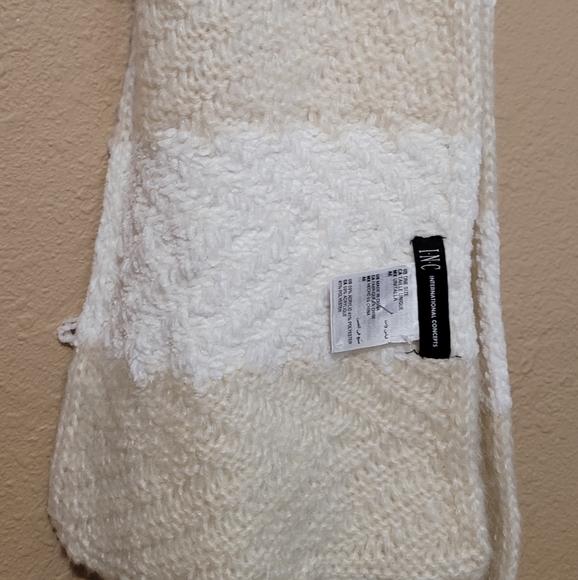 INC scarf knit muffler white cream International Concepts chevron design - Picture 4 of 8